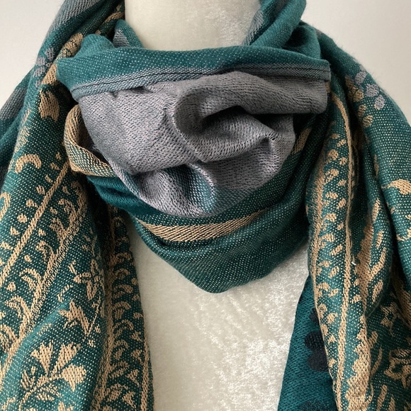 Women's Designer Scarf by Nicole - 100% Pashmina - Picture 5 of 10